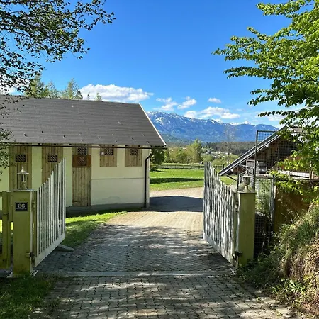 Landhof * Sternberg